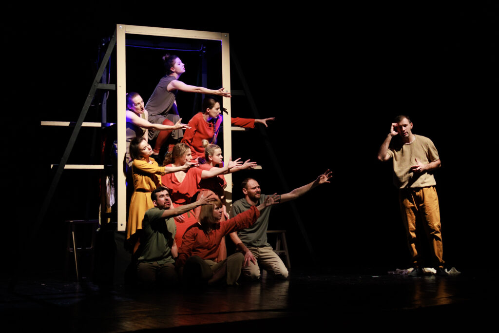 au travers du tableau