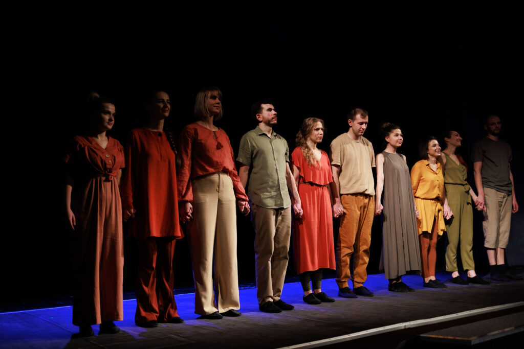 compagnie de theatre touche pas a mes compotes